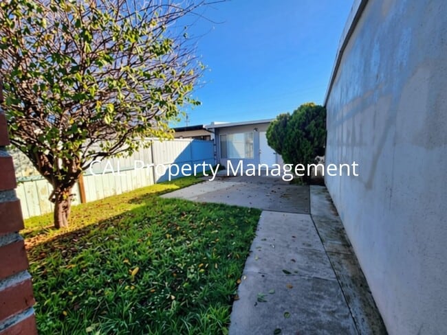 Photo - 1426 Amador Cir