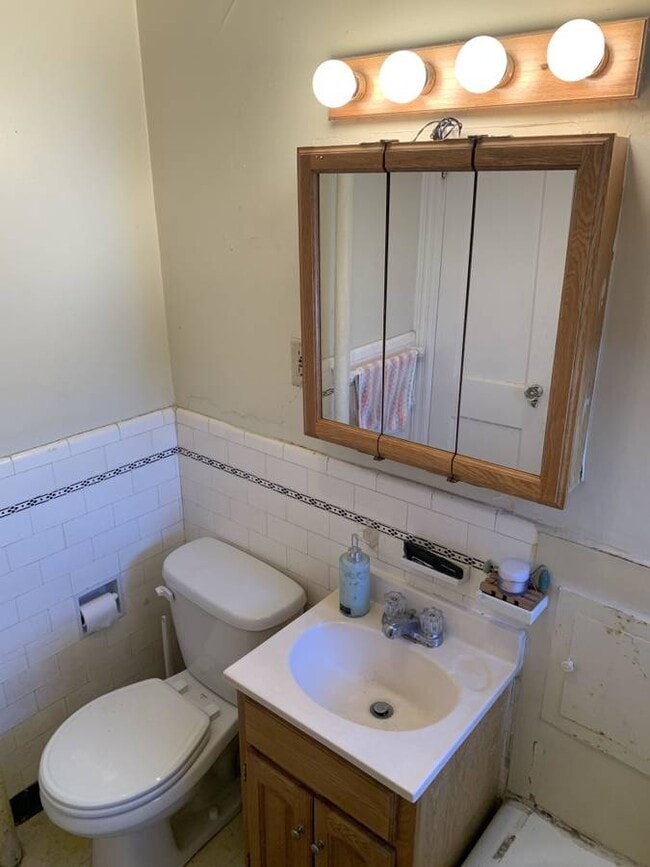 Photo - 185 Chestnut Hill Ave Unidad 2