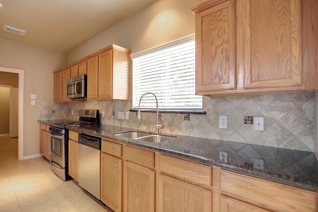 2212 Valley View Crossing
