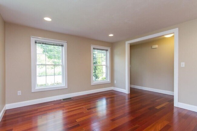 Photo - 36 Willowdale Rd