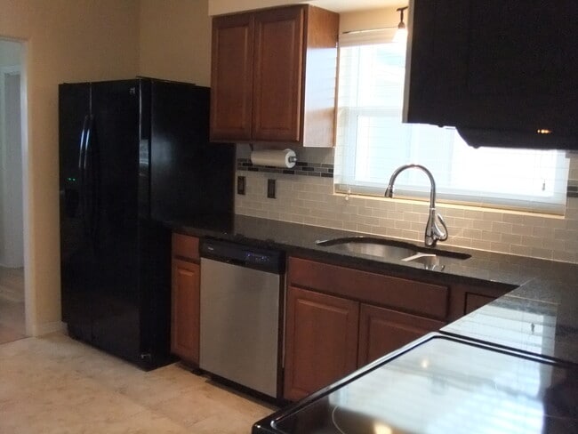 Photo - 257 Boylston Ave