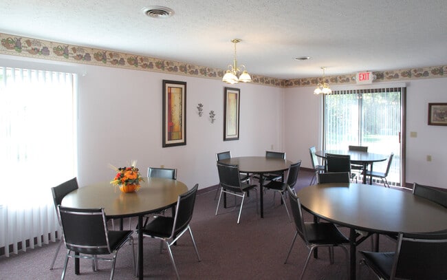 Photo - Vinton Green