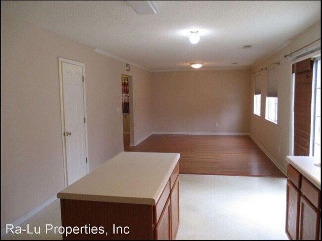 Photo - 3848 Banbridge Dr