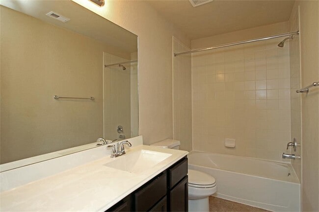 Photo - 8902 Finnery Dr