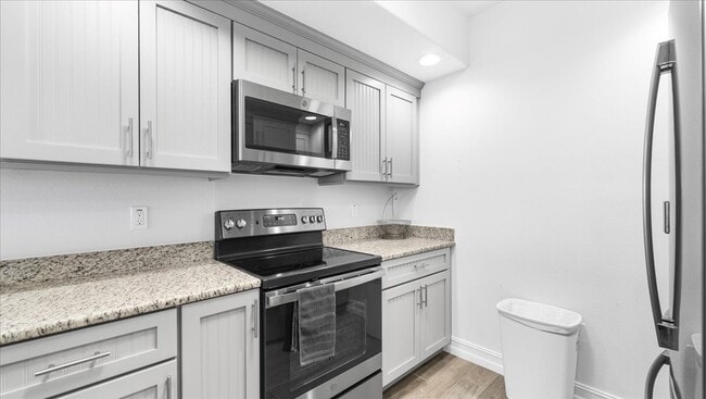 Photo - 1825 Riverside Dr Casa