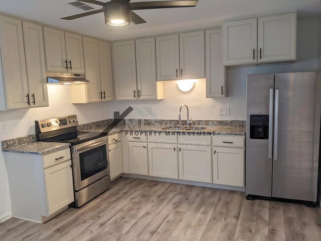 Photo - 1302 Marne Ave