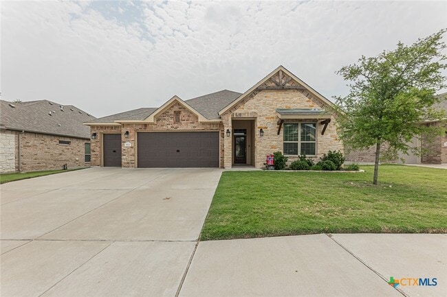 Photo - 3212 Trinity Dr House