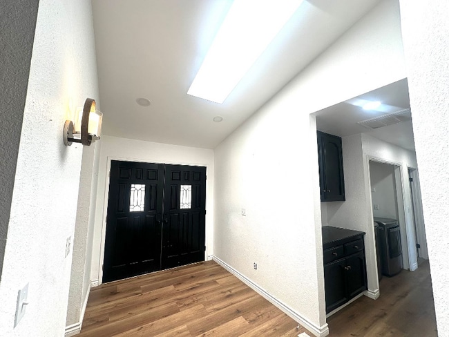 Photo - 20121 Mesa Dr