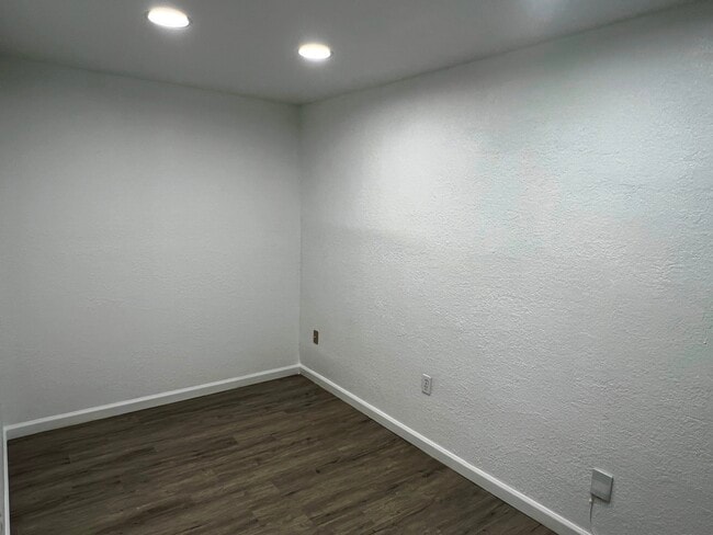 cama 1 - 2869 38th Ave Unidad 2869