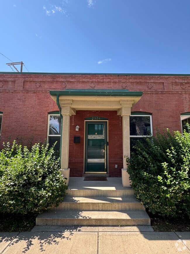 Building Photo - 2324 W 31st Ave Rental