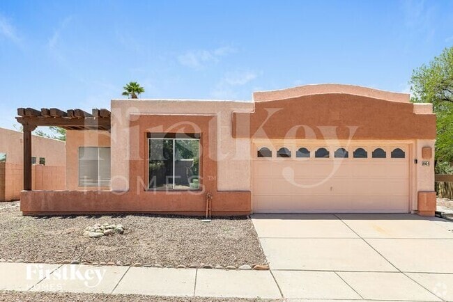 Building Photo - 805 N Posthole Ln Rental