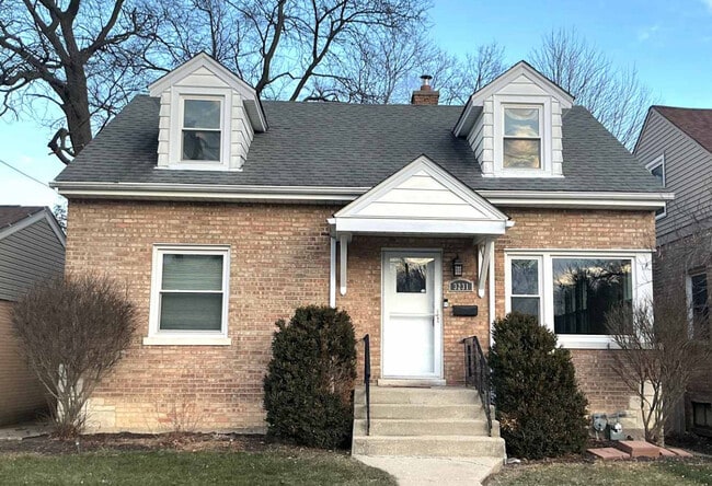 Building Photo - 3231 Park Ave