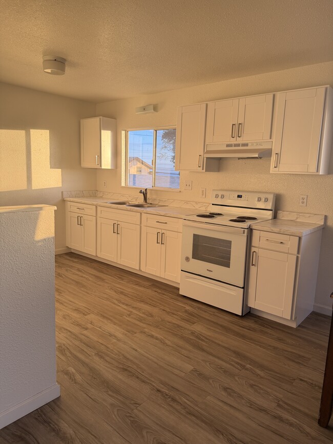 Photo - 87-119 Hakimo Rd