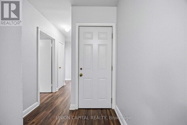 Photo - 515 Marlee Ave