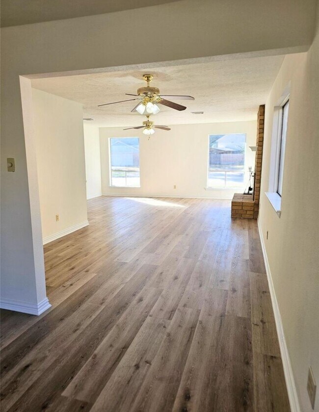 Photo - 24022 Spring Briar Ln