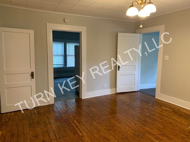 Photo - Apartment unit for rent in a Triplex Home in Irondale