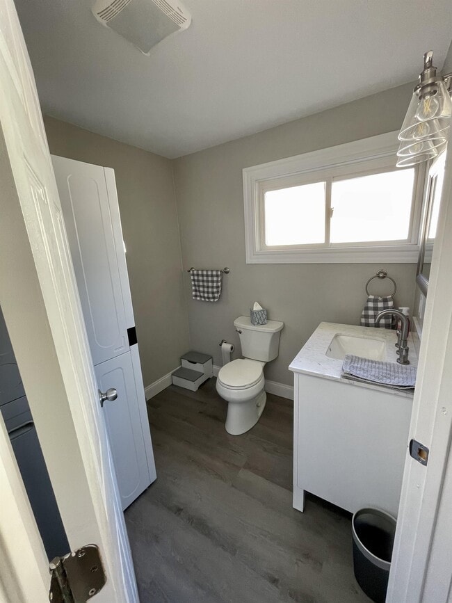 Photo - 72 Sayles Ave