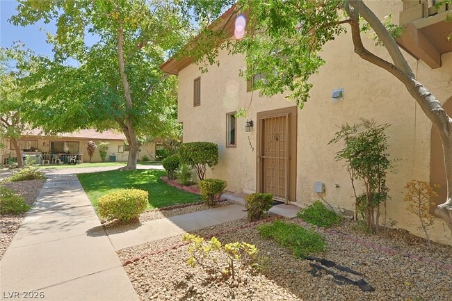 Photo - 3181 Pinehurst Dr Unit D