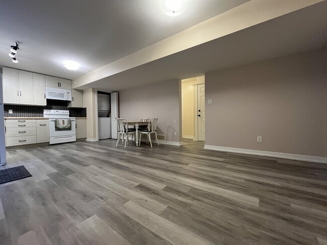 Photo - 46508 Lear Dr