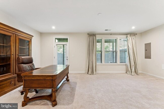 Building Photo - 43422 Robey Sq Rental