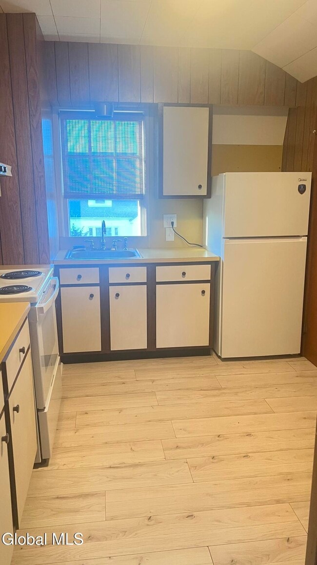 Photo - 1058 Washington Ave Unit 2