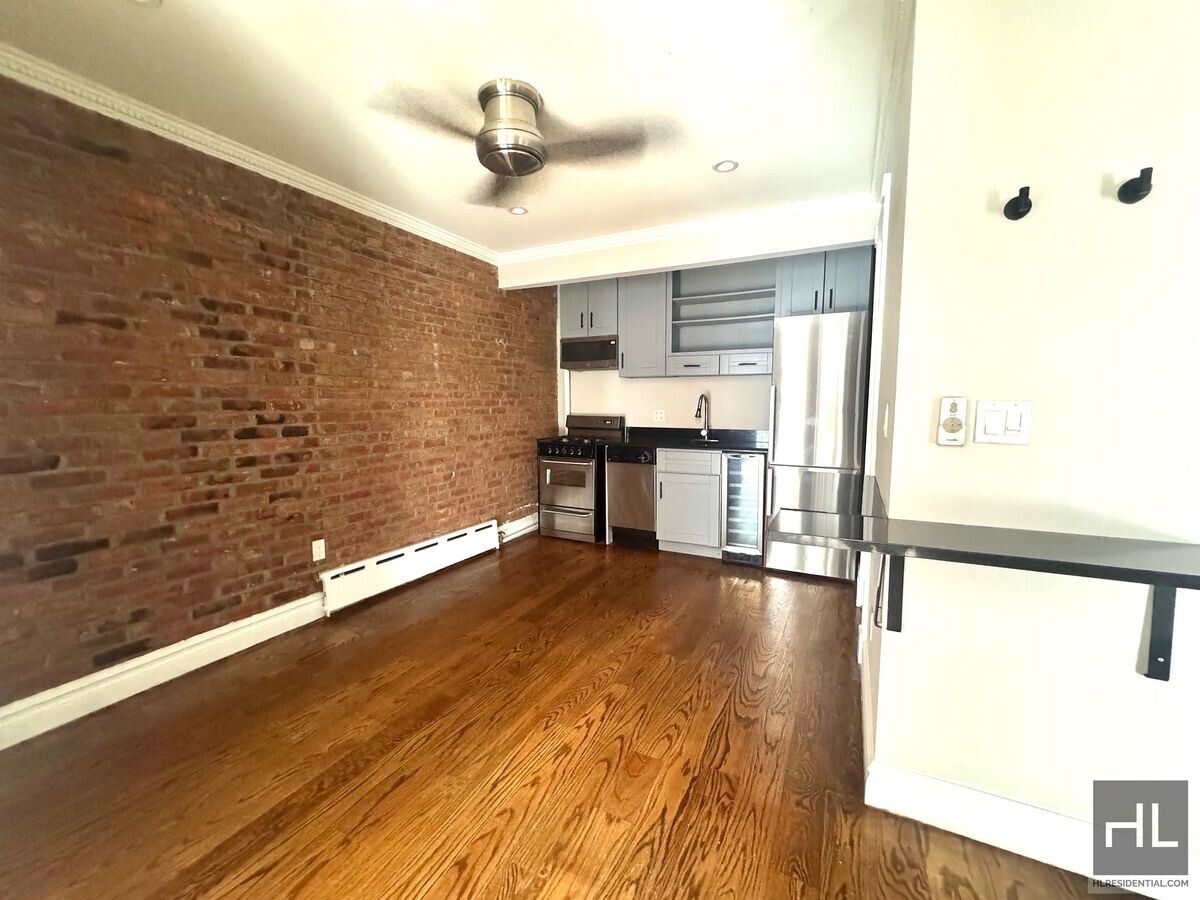 Photo - East 9th Street Unit 7