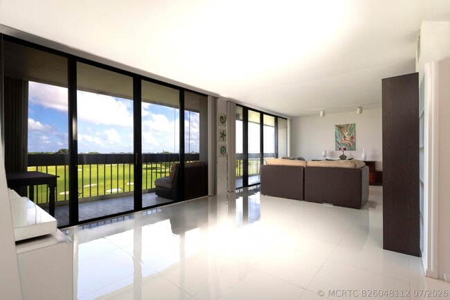 Photo - 2000 Presidential Way Unit 702