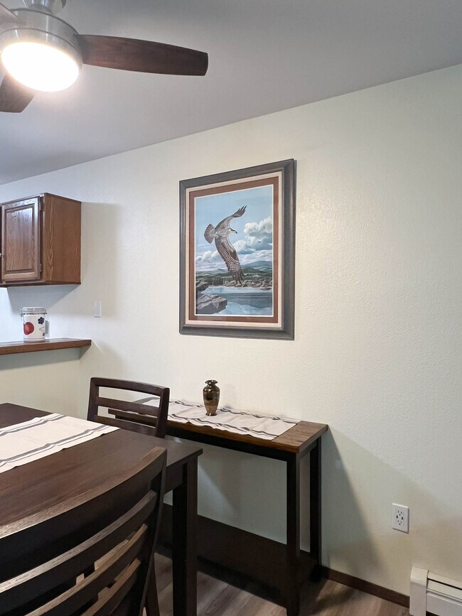 Photo - 380 E 11th Ave