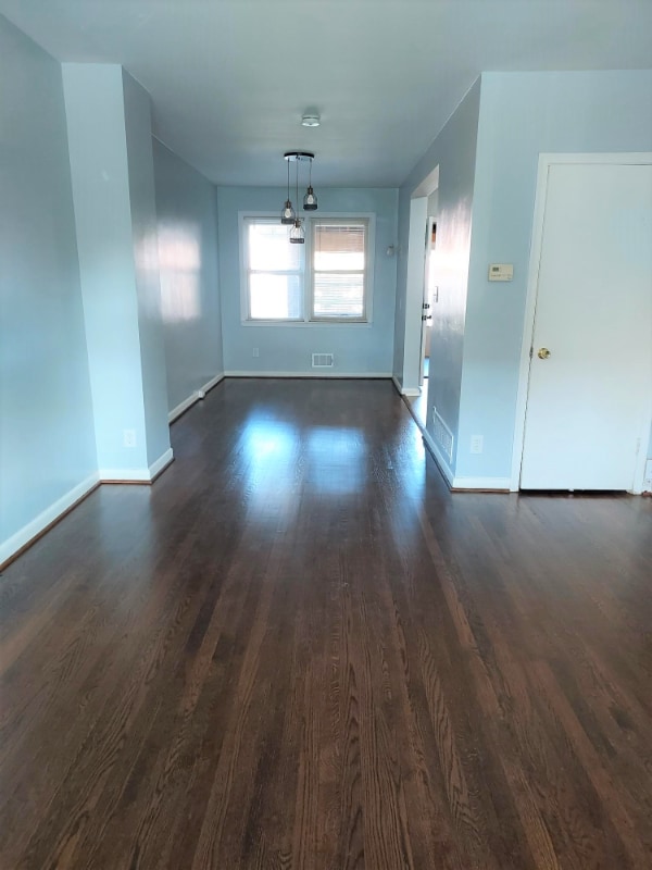 Photo - 2242 Graythorn Rd