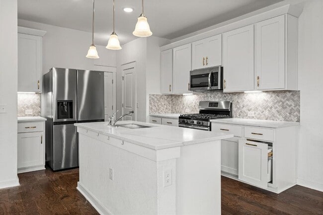 Photo - 7200 Grenadine Bloom Bnd