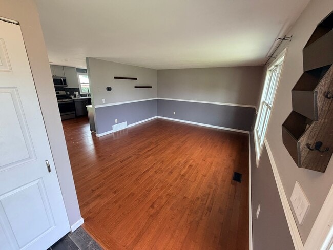 Photo - Spacious 4 Bedroom Split-Level Home in Clay, NY