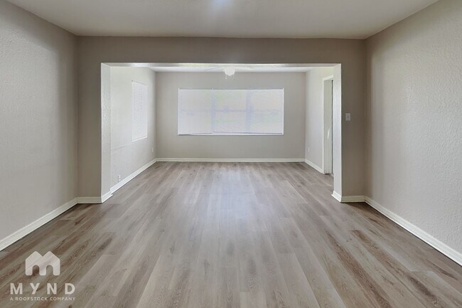 Photo - 1532 Mable Butler Ave