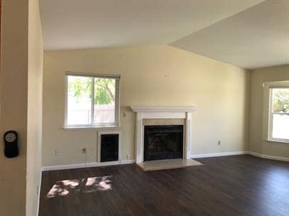 Photo - 101 Woodlake Ct