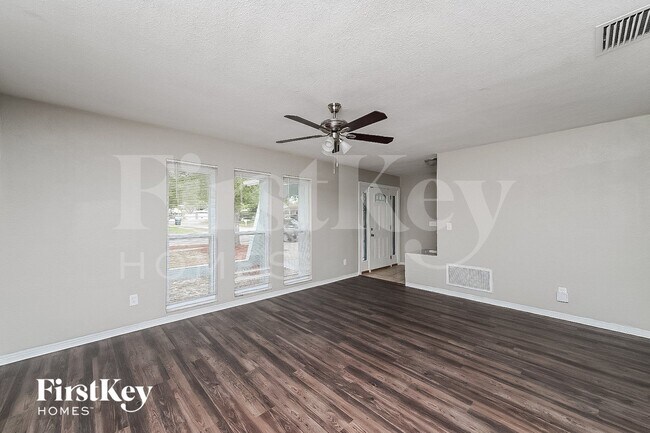 Photo - 13109 114th St N