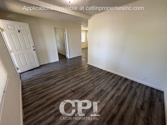 Photo - 320 21st Ave