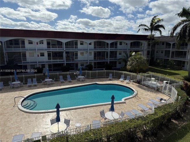 Photo - 581 Blue Heron Dr Unit 318-B