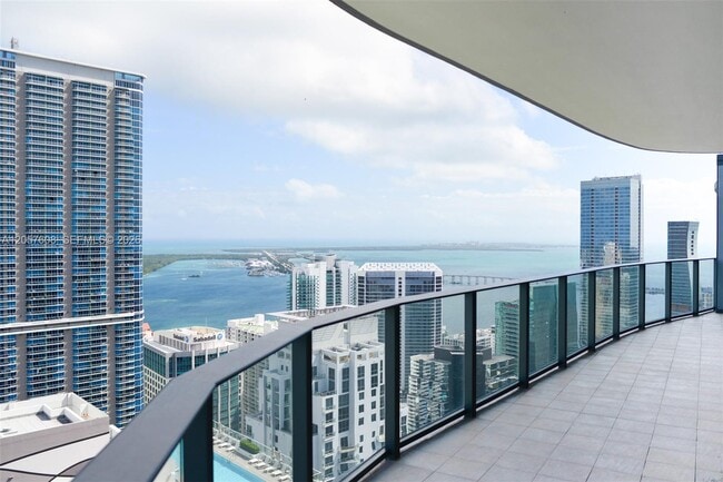 Photo - 1000 Brickell Plaza Unit PH5907