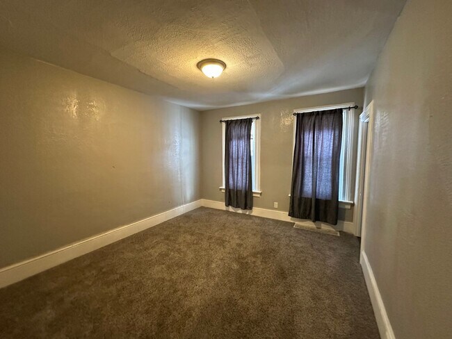 Photo - 2541 N 15th St Unit Lower