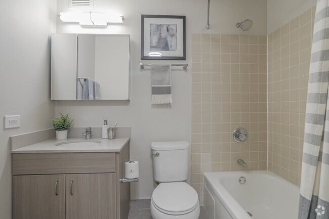 Studio, 1 BA - Bathroom