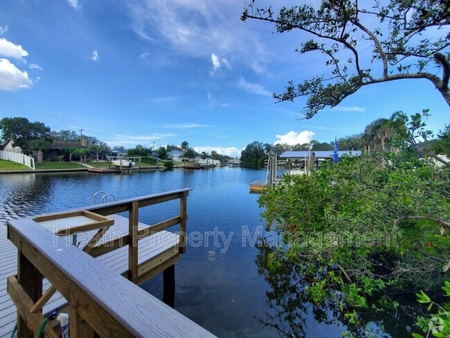 Building Photo - 308 Lookout Dr Rental