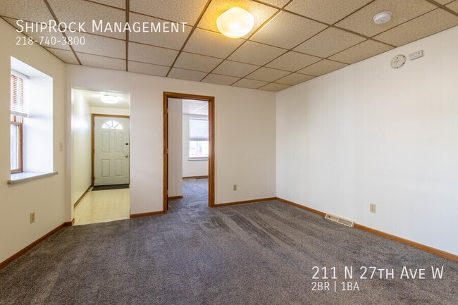 Photo - 211 N 27th Ave W