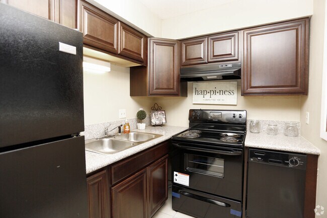 Photo - 5140 Southgreen Dr Unit Indianapolis IN 46227