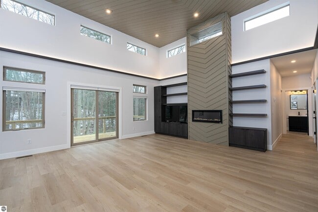 Building Photo - 1846 Alpine Rd Rental