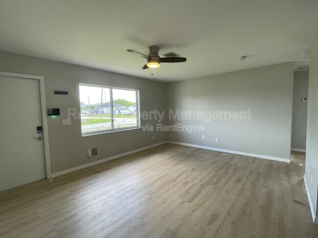 Photo - 142 Gordon Ave S