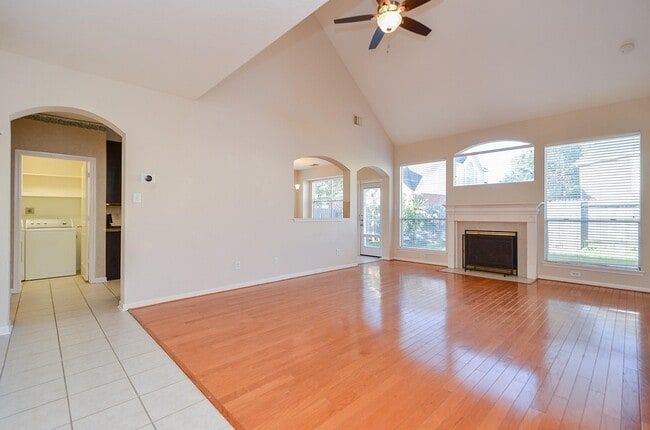 Photo - 5519 Poundstone Ct