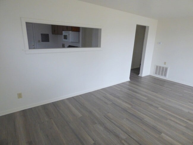 Photo - 308 Pursley Dr