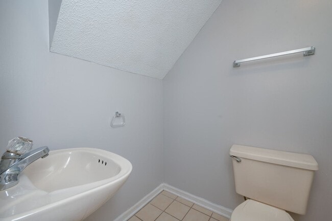 Photo - 1st Floor Primary Bedroom - Kiln Creek