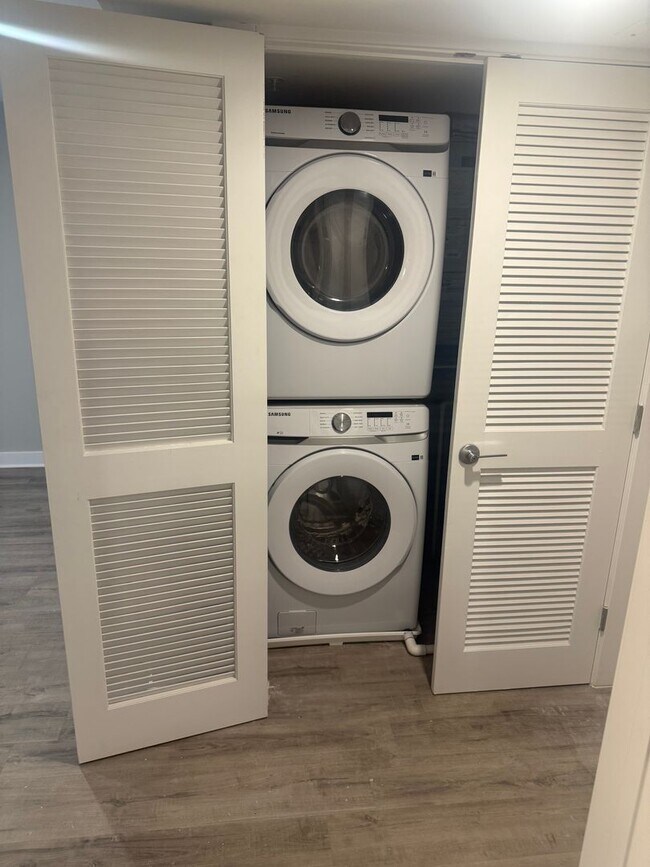 Photo - 1600 Marion Barry Ave SE Unidad Basement -B01