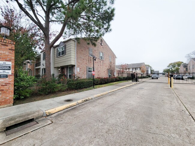 Photo - 2021 Winrock Blvd Unidad 167