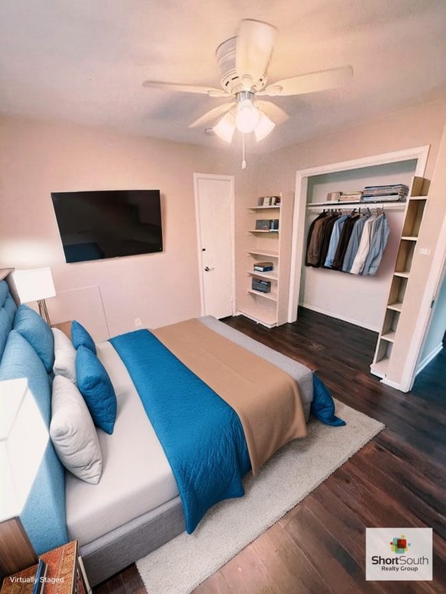 Photo - Updated 2 bed 1 bath lower apartment in Wyoming